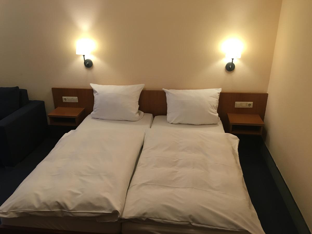 Zip Hotel Lingenfeld Exterior photo