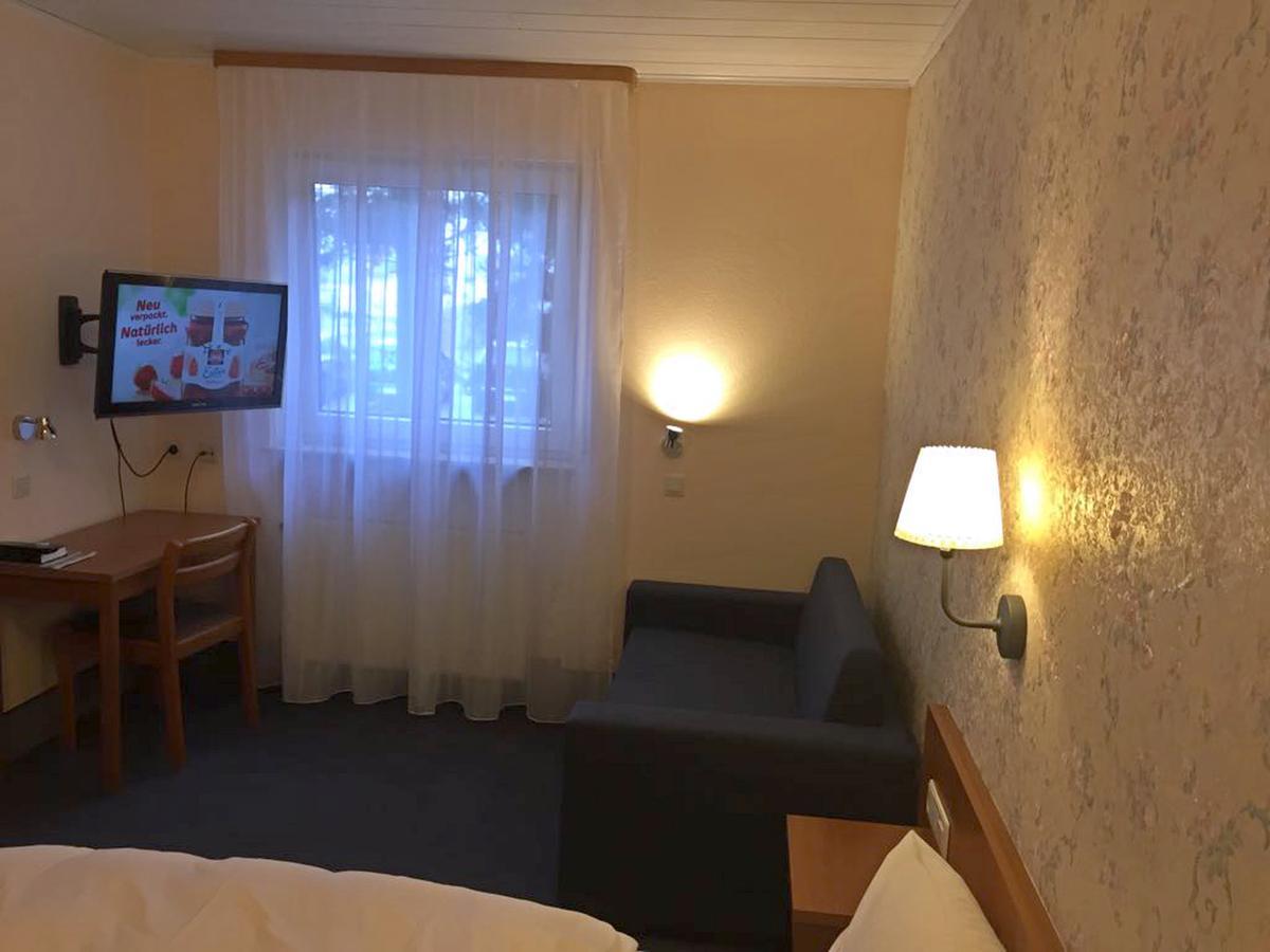 Zip Hotel Lingenfeld Exterior photo