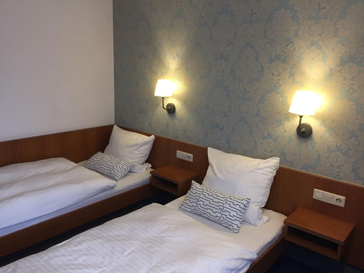 Zip Hotel Lingenfeld Exterior photo